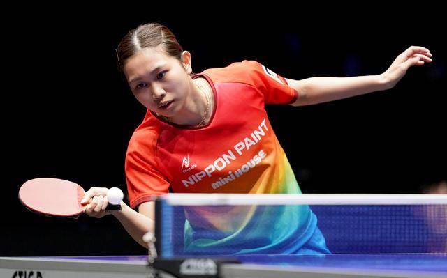 国乒女单全军覆没！日本包揽冠亚军，日本削球手连续3场零封国乒