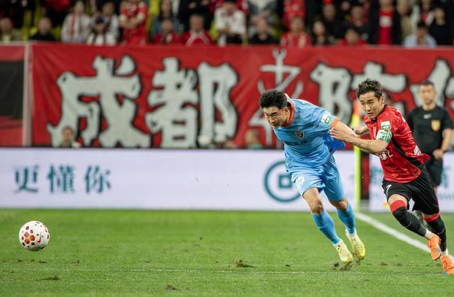 逆转取胜！成都蓉城七轮不败领跑中超｜图集