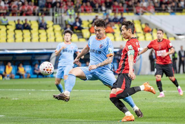 逆转取胜！成都蓉城七轮不败领跑中超｜图集